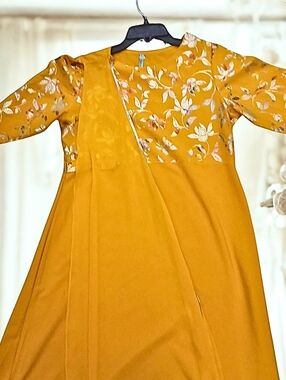 TONIGHT LAST CHANCE! Indian Dress with Attached Scarf -  Bust Size 22